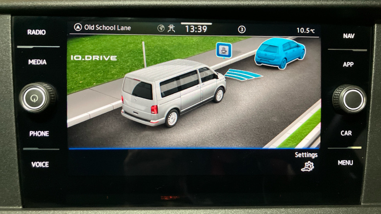 Volkswagen Transporter T32 Lwb Diesel 2.0 TDI 150 Highline Kombi Van